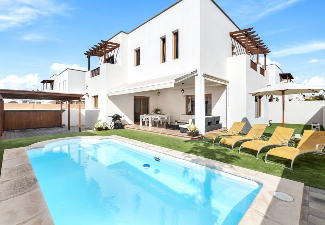Villa en Costa Teguise - Aquavilla Private Pool Villa en Costa Teguise - Aquavilla Private Pool