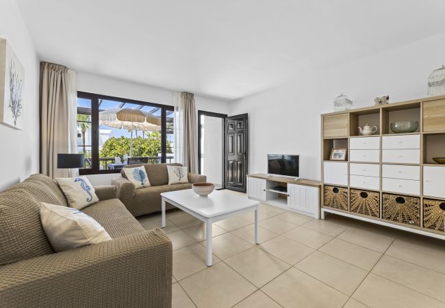 Apartamento en Costa Teguise - Casahost Bastian Boutique I Seaview Apartamento en Costa Teguise - Casahost Bastian Boutique I Seaview