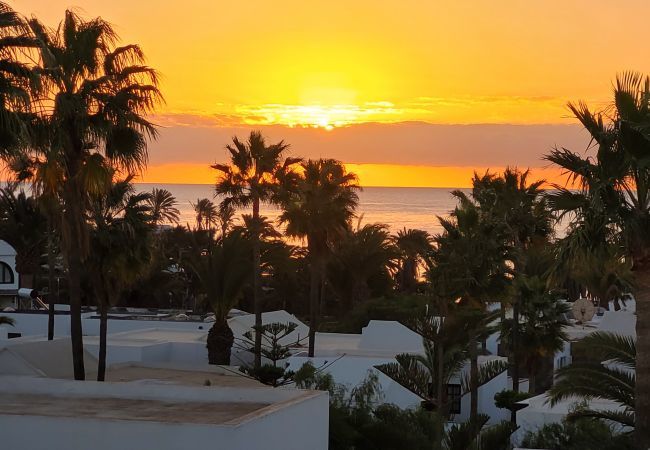 Apartamento en Costa Teguise - Casahost Bastian Boutique II Seaview Apartamento en Costa Teguise - Casahost Bastian Boutique II Seaview