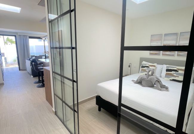Bungalow en Costa Teguise - Casahost Bastian Beach Bungalow en Costa Teguise - Casahost Bastian Beach