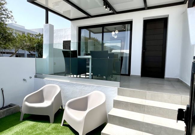 Bungalow en Costa Teguise - Casahost Bastian Beach Bungalow en Costa Teguise - Casahost Bastian Beach