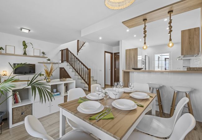 Casa en Costa Teguise - Casahost Casa Ahul Family Time Casa en Costa Teguise - Casahost Casa Ahul Family Time