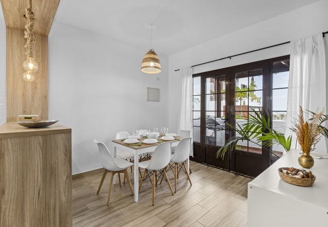 Casa en Costa Teguise - Casahost Casa Ahul Family Time Casa en Costa Teguise - Casahost Casa Ahul Family Time