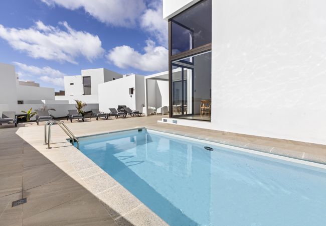 Villa en Tías - Casahost Fontaine Bleue Villa Villa en Tías - Casahost Fontaine Bleue Villa