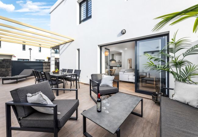 Casa en Costa Teguise - Casahost Villa Gardenia Golf Casa en Costa Teguise - Casahost Villa Gardenia Golf