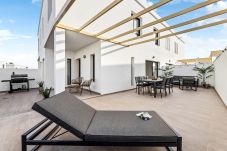 House in Costa Teguise - Casahost Villa Gardenia Golf