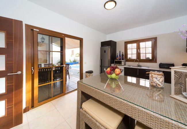 Villa in Costa Teguise - Aquavilla Private Pool Villa in Costa Teguise - Aquavilla Private Pool