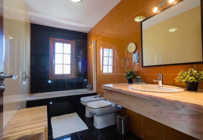 Villa in Costa Teguise - Aquavilla Private Pool Villa in Costa Teguise - Aquavilla Private Pool