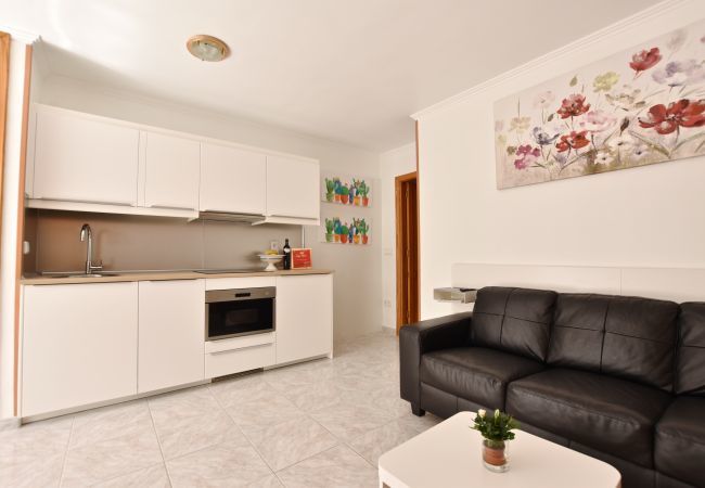 Apartment in Puerto del Carmen - Colina del Sol Lanzarote Pool with sea view Apartment in Puerto del Carmen - Colina del Sol Lanzarote Pool with sea view