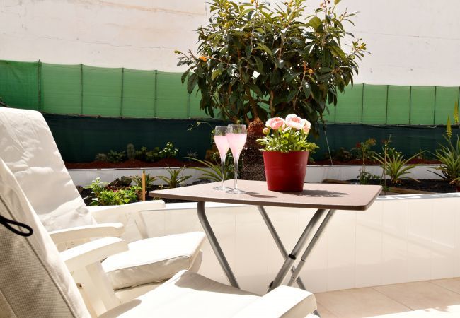 Apartment in Puerto del Carmen - Colina del Sol Lanzarote Pool with sea view Apartment in Puerto del Carmen - Colina del Sol Lanzarote Pool with sea view