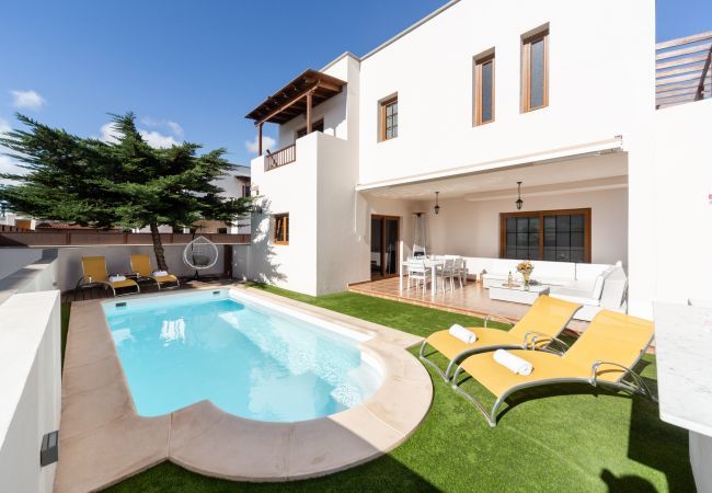 Villa in Costa Teguise - Valentina Villa Private Pool Villa in Costa Teguise - Valentina Villa Private Pool