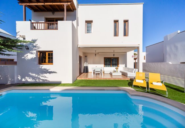 Villa in Costa Teguise - Valentina Villa Private Pool Villa in Costa Teguise - Valentina Villa Private Pool