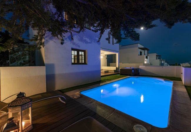 Villa in Costa Teguise - Valentina Villa Private Pool Villa in Costa Teguise - Valentina Villa Private Pool