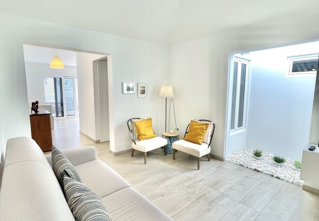 House in Puerto del Carmen - Casahost Townhouse Lise House in Puerto del Carmen - Casahost Townhouse Lise