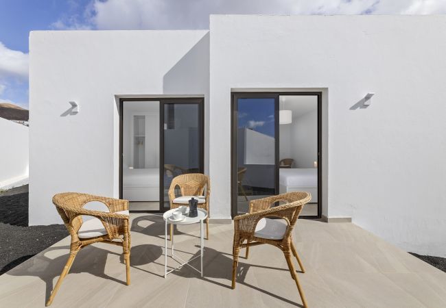 Villa in Tías - Casahost Fontaine Bleue Villa Villa in Tías - Casahost Fontaine Bleue Villa