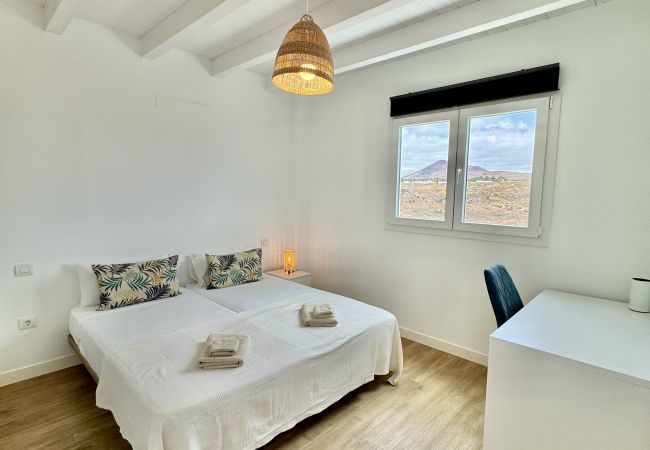 House in Costa Teguise - Casahost Dolce Vita Villa Eira House in Costa Teguise - Casahost Dolce Vita Villa Eira