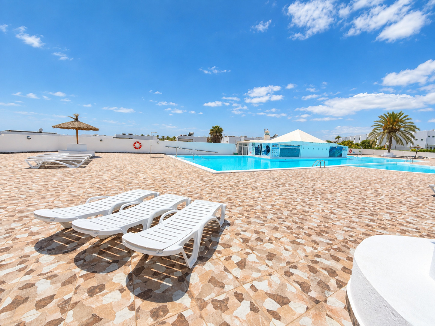  in Costa Teguise - Casahost Ocean Blue Pool View