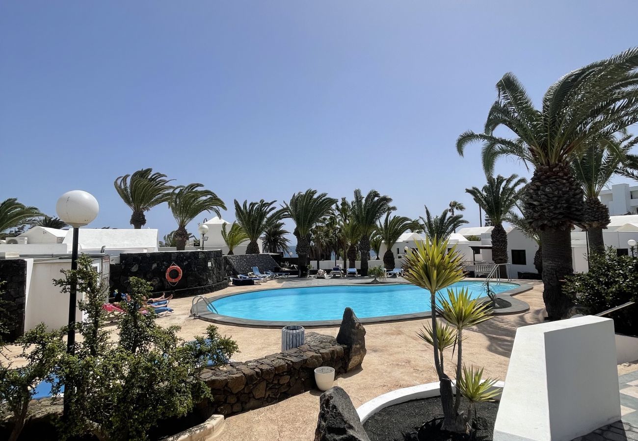 Bungalow in Costa Teguise - Casahost Bastian Beach Bungalow in Costa Teguise - Casahost Bastian Beach