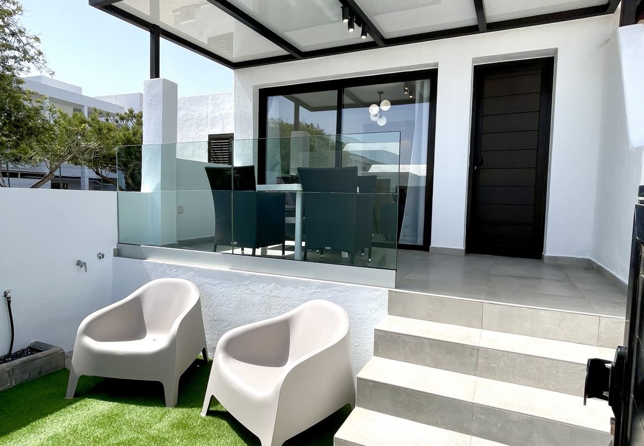 Bungalow in Costa Teguise - Casahost Bastian Beach Bungalow in Costa Teguise - Casahost Bastian Beach