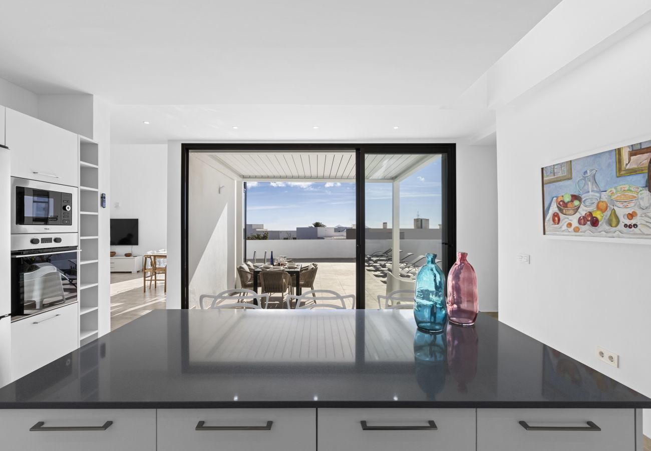 Villa in Tías - Casahost Fontaine Bleue Villa Villa in Tías - Casahost Fontaine Bleue Villa