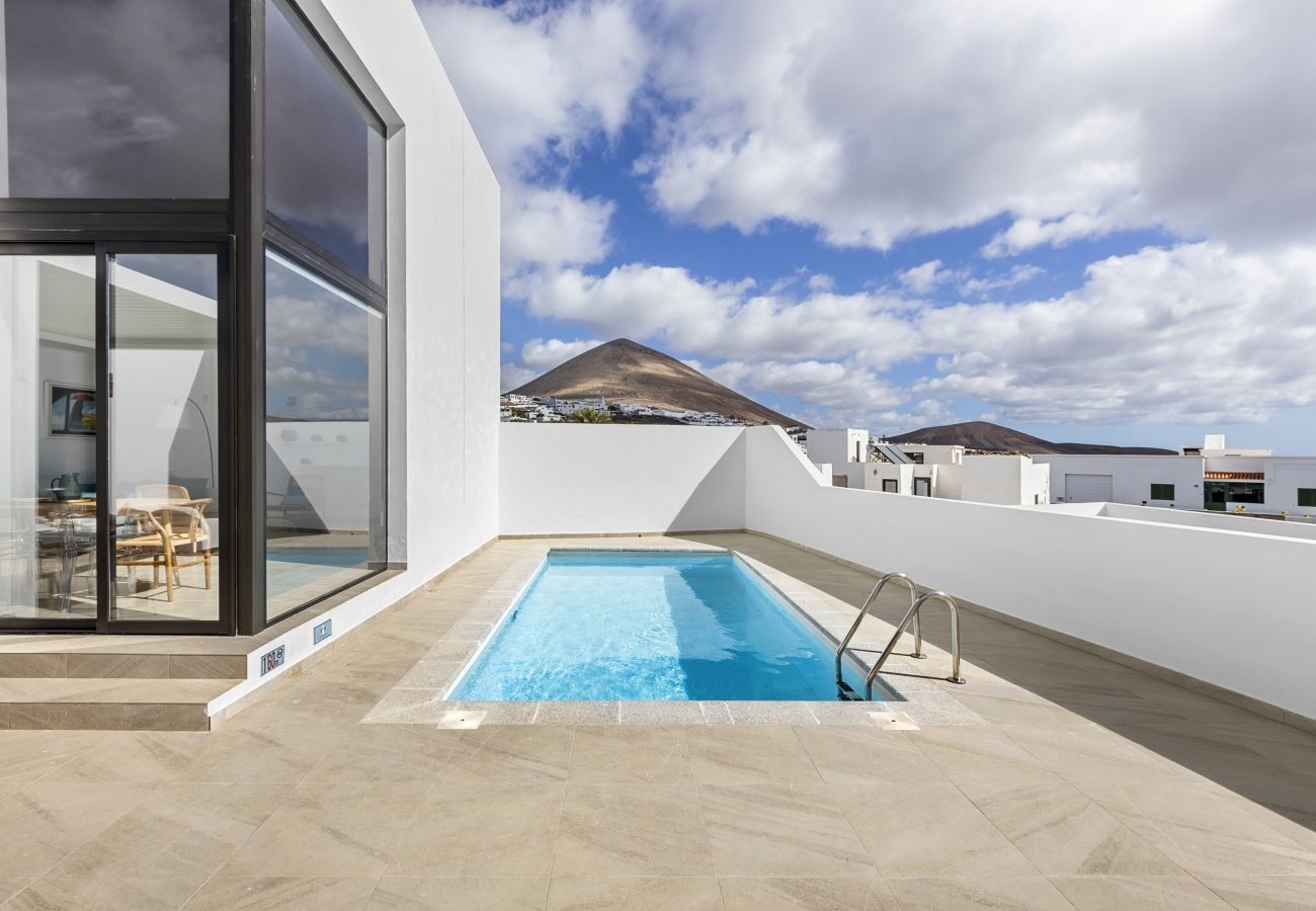 Villa in Tías - Casahost Fontaine Bleue Villa Villa in Tías - Casahost Fontaine Bleue Villa