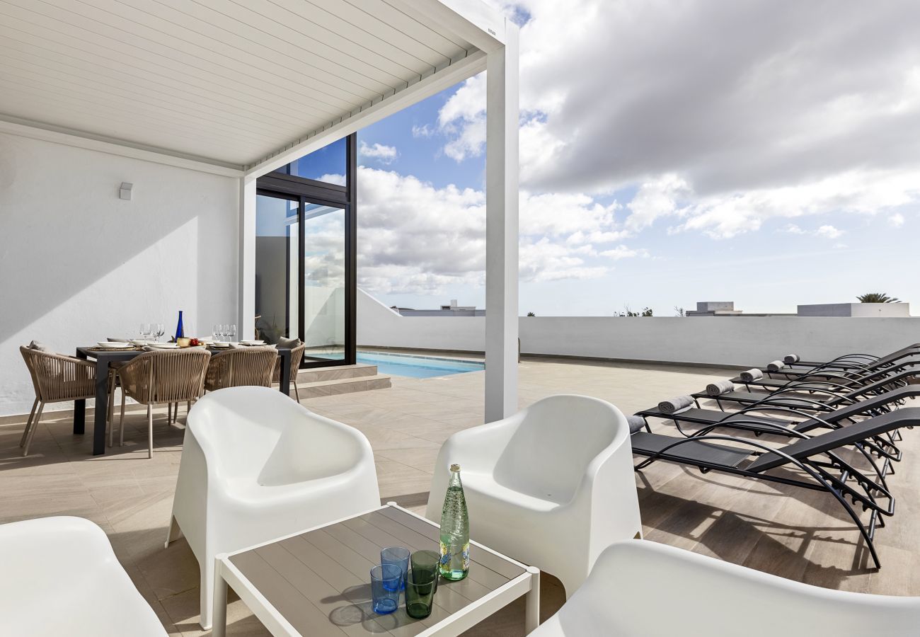 Villa in Tías - Casahost Fontaine Bleue Villa Villa in Tías - Casahost Fontaine Bleue Villa