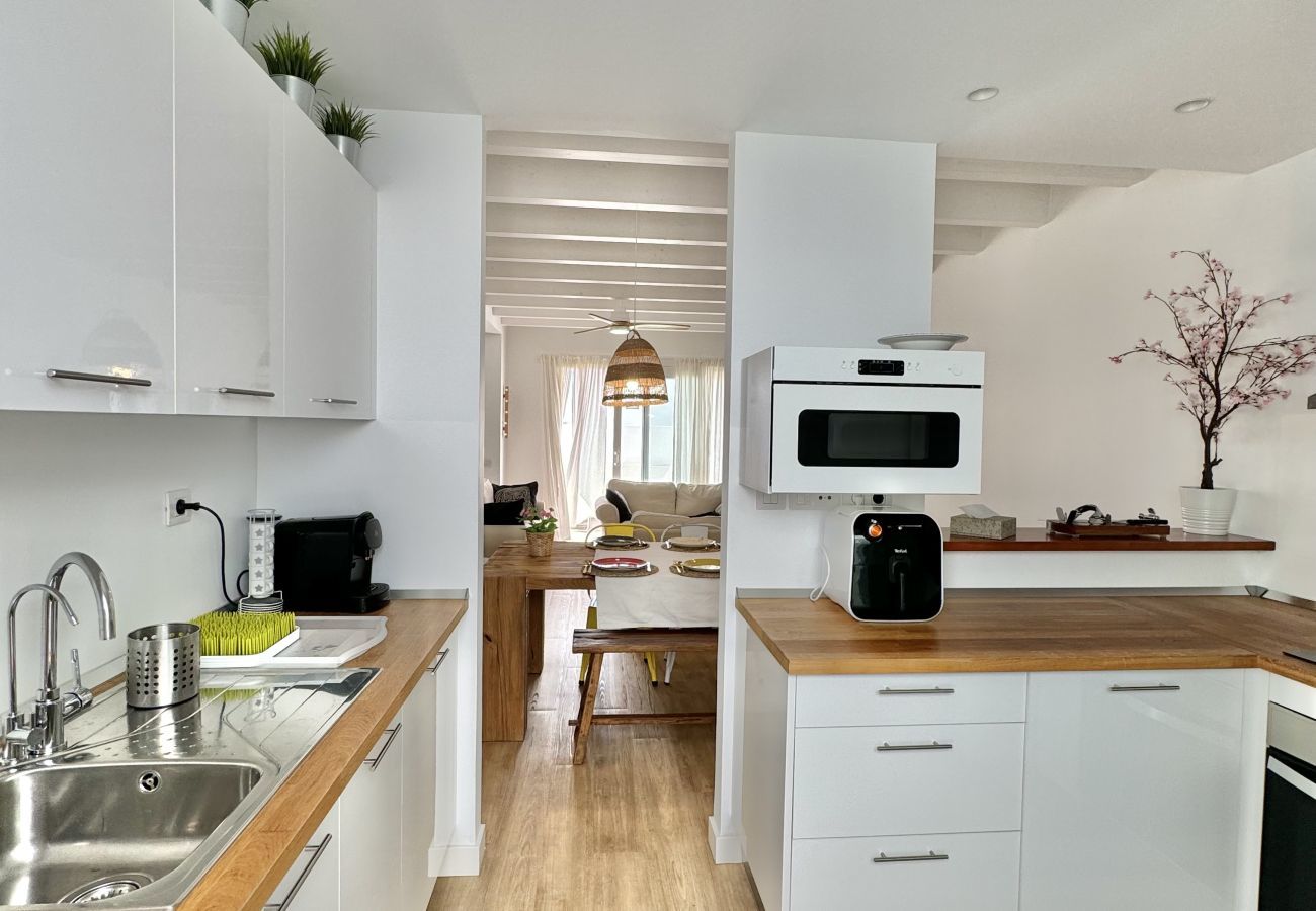 House in Costa Teguise - Casahost Dolce Vita Pool House in Costa Teguise - Casahost Dolce Vita Pool